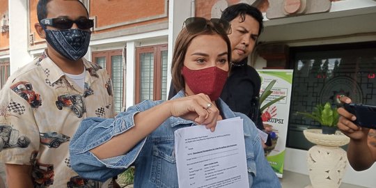 Nora Alexandra Laporkan Akun WhatsApp Gunakan Nama dan Fotonya untuk FWB