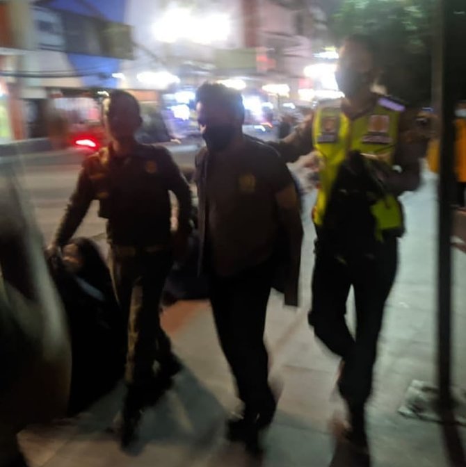 polisi gadungan mau tilang anggota tni