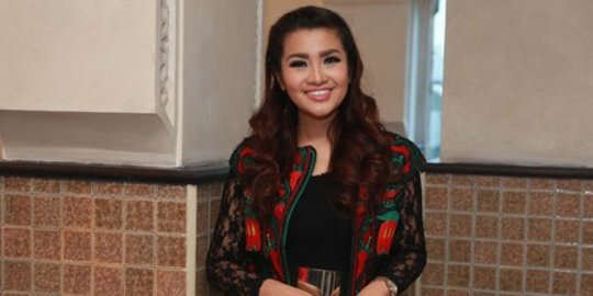 Tak Biasa, Cara Fitri Carlina Bawa Dangdut Go Internasional Ini Curi Perhatian