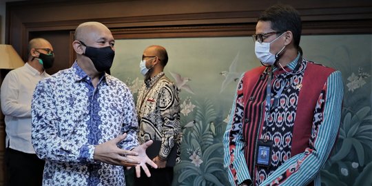 Menteri Teten Dorong Modernisasi UMKM Majukan Industri Pariwisata Indonesia