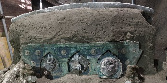 Penemuan Kereta Kuno Romawi Berusia Ribuan Tahun di Pompeii