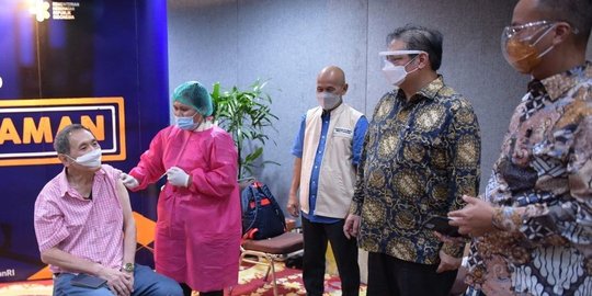 Potret Bos Jalan Tol Jusuf Hamka Divaksin Covid 19, Diawasi Para Menteri Jokowi