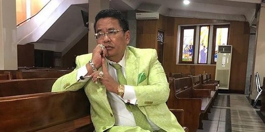 Deretan Wanita Cantik Teman Ngopi Hotman Paris, Ada Mantan Pramugari