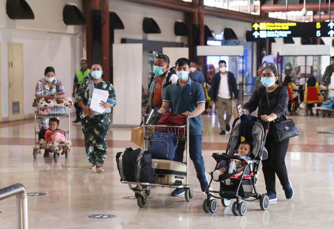 libur panjang bandara soekarno hatta