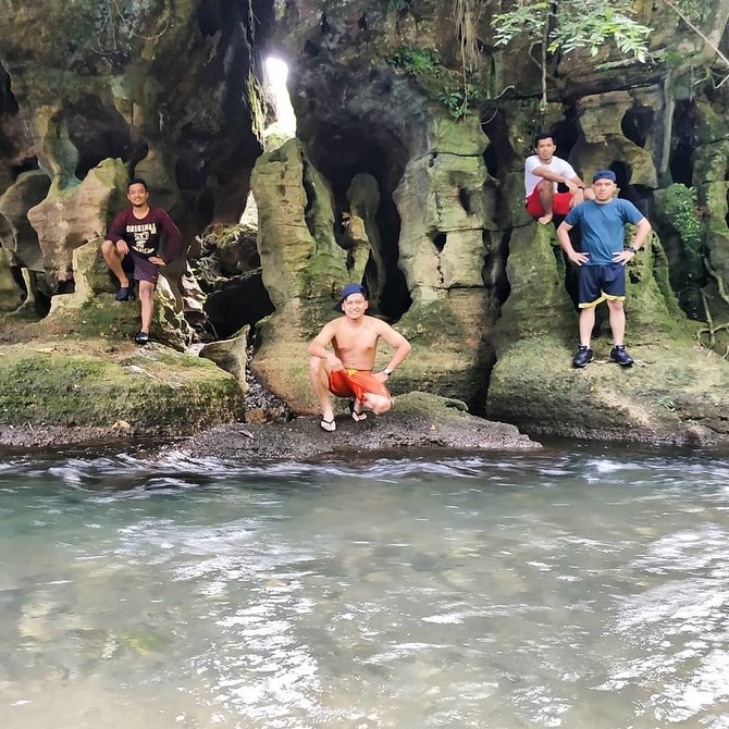 ada banyak spot menarik ini serunya wisata sungai landak di sumut