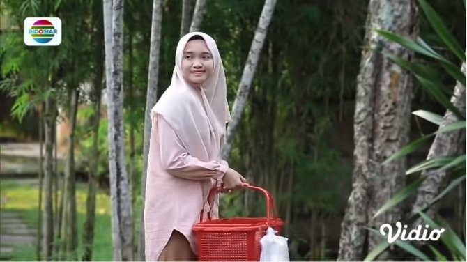 curi perhatian intip potret nabila lida saat main di pintu berkah indosiar