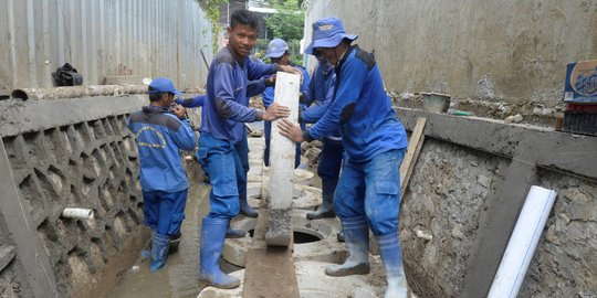 Wagub DKI Sebut Pembangunan Sumur Resapan di Kolong Tol Tak Merusak Konstruksi Tiang