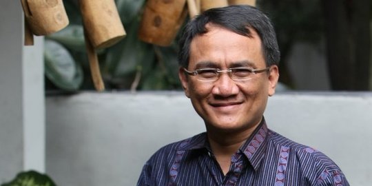 Akun Twitter Diretas, Andi Arief Singgung Sosok 'Kakak Pembina'