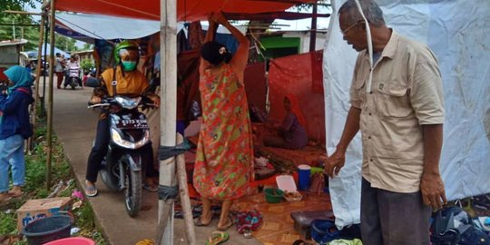 Rapid Tes Antigen Pengungsi Banjir, Kasus Positif Covid-19 di Karawang Melonjak