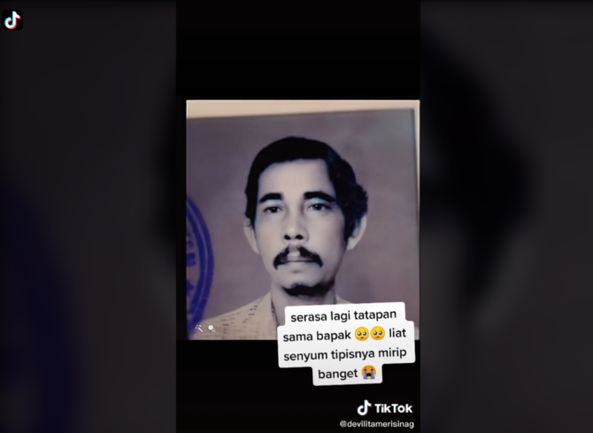 wanita ini bahagia lihat senyum mendiang ayah