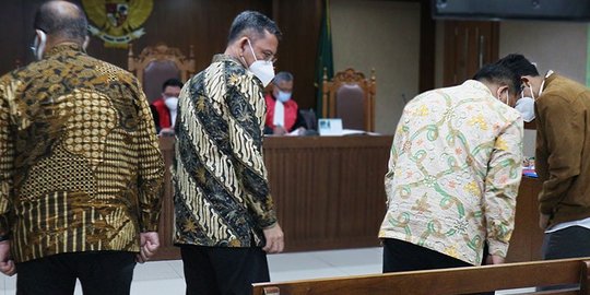 Sidang Korupsi Bansos Corona, Sekjen & Dirjen Kemensos Akui dapat Sepeda Brompton