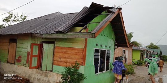 Puluhan Rumah di Tapanuli Utara Rusak Diterjang Angin Puting Beliung