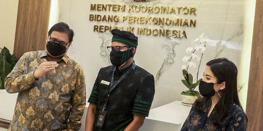 Menteri Sandi Tingkatkan Daya Tarik Pariwisata Lewat Energi Terbarukan