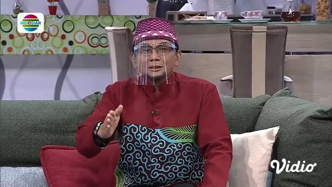 tasbih indosiar soal wanita di antara karier dan keluarga