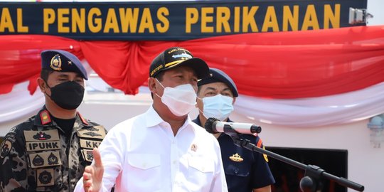 Menteri Trenggono Resmikan Kapal Baru KKP, Siap Berantas Pencuri Ikan