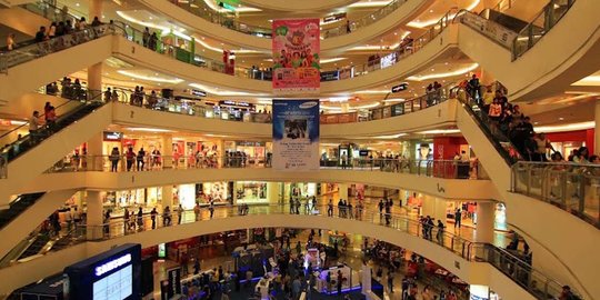 Diduga Frustasi karena Cerai, Pria di Surabaya Nekat Lompat ke Lantai Dasar Mall