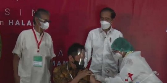 Jokowi Harap Vaksinasi Dapat Melindungi Seniman dan Pekerja Seni dari Covid-19