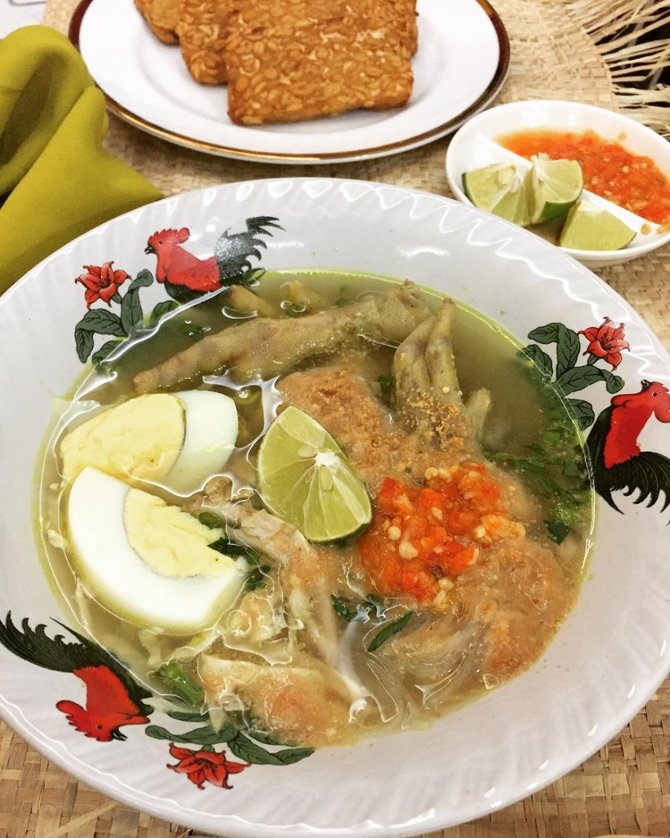 cara membuat soto ceker