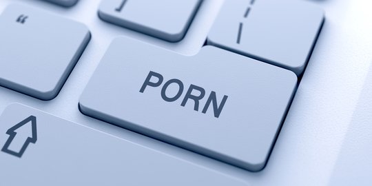 Prostitusi Online di Pasuruan Tawarkan Threesome dengan Tarif Rp300 Ribu