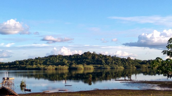 danau laet sanggau keelokan 5 pulau di tengah danau