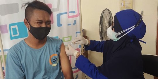 Masih Ragu & Tak Paham, Mayoritas Pedagang di Pasar Palangka Raya Enggan Divaksinasi