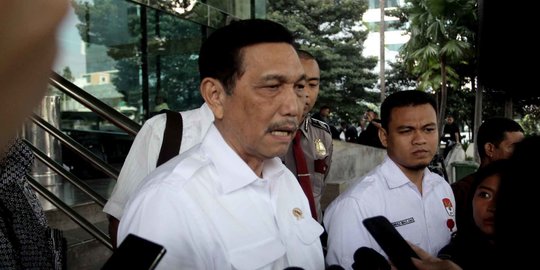 Luhut Minta Penyelesaian Masalah Pelabuhan Adikarto dan Bandara YIA Terintegrasi