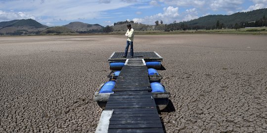 Meratapi Kekeringan Parah Danau di Kolombia