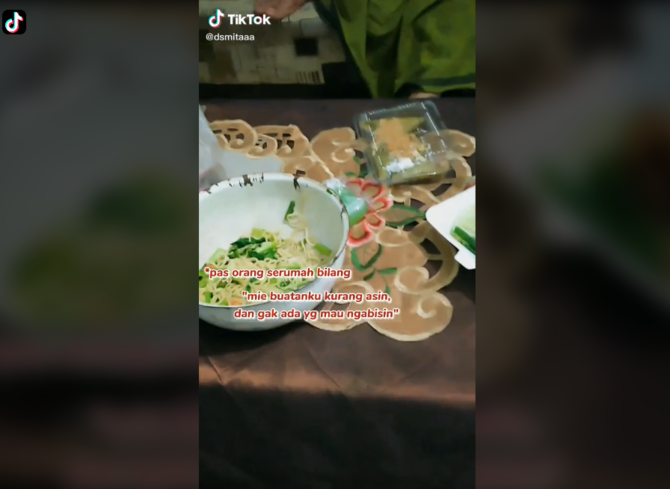 reaksi ayah makan mie goreng buatan anak