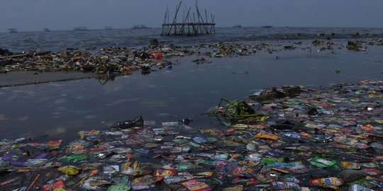ingatkan penerapan ekonomi sirkular atasi sampah plastik indonesia