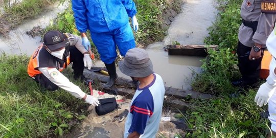 Jasad Bayi Perempuan Dibuang ke Irigasi di Sragen