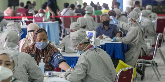 2 Lansia di Banyumas Meninggal Usai Vaksin, Ombudsman Minta Kemenkes Tambah Skrining