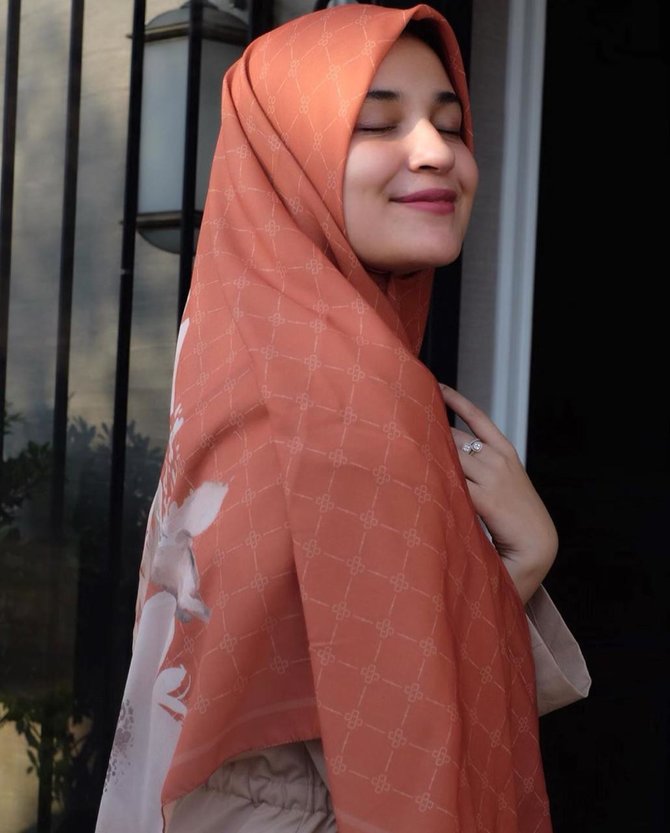 shireen sungkar