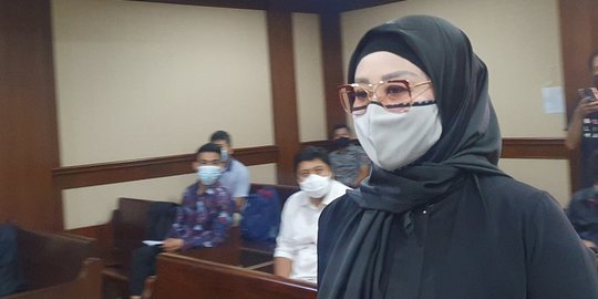 Istri Akui Terima Jam Rolex dari Edhy Prabowo di Hawaii, Sebut Hadiah Anniversary