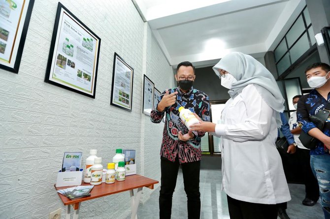anak muda banyuwangi ekspor produk pereduksi pestisida