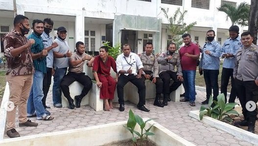 viral pria diduga anggota polisi ditemukan di rsj