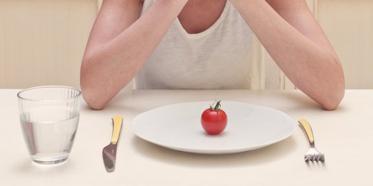 Bahayakan Jantung Hingga Picu Batu Empedu, Ketahui Bahaya dari Diet Ekstrem