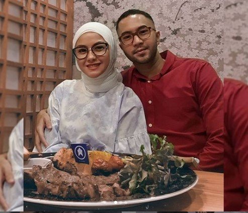 rayakan 6 tahun pernikahan refalina s temat ungkap sosok suami