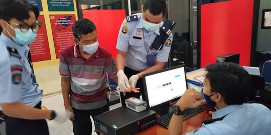 Belasan Tahun Tinggal di Seram, WN Thailand Alami Gangguan Jiwa Dibawa ke Makassar