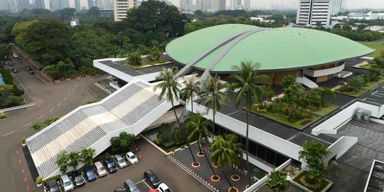 FGD Dengan Pemerintah, DPR Ungkap Sejumlah Pasal UU ITE yang Perlu Direvisi