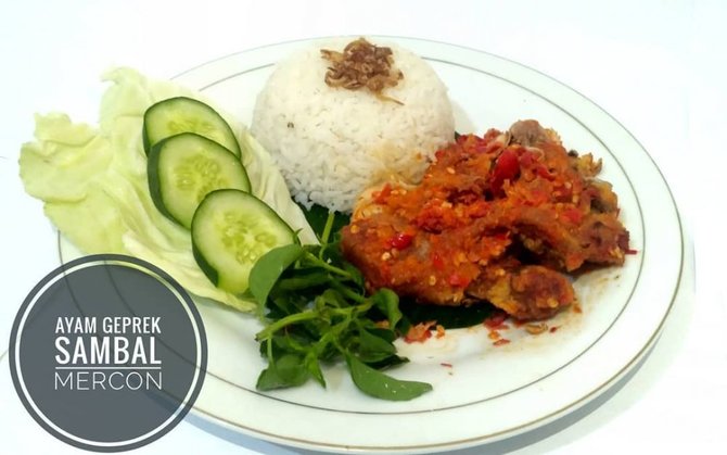 10 resep ayam geprek pedas menggugah selera cocok untuk menu makan siang