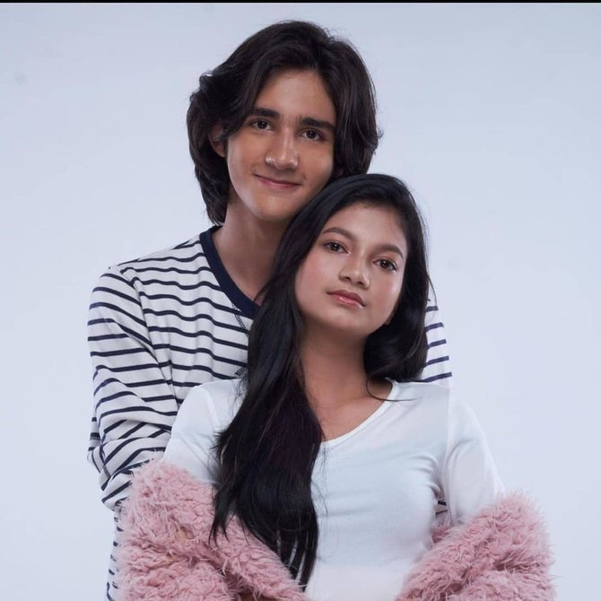 jadi idola ini potret para pasangan yang curi perhatian di sinetron dari jendela smp