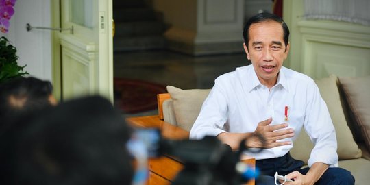 Jokowi akan Terus Dorong Vaksinasi ke Jawa Timur