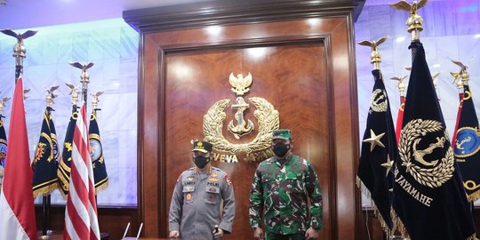 Kapolri Temui Kasal Bahas Kerja Sama Keamanan Laut