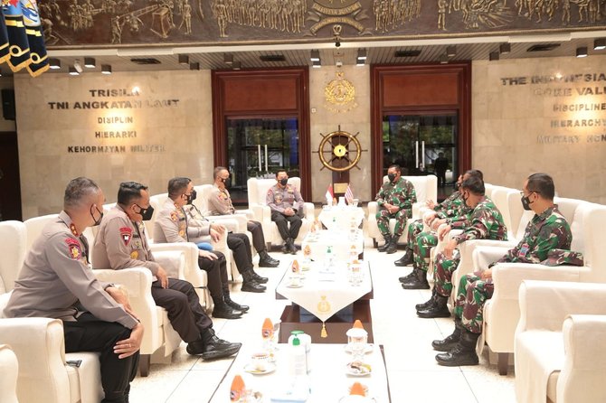 kapolri bertemu ksal di mabes tni al