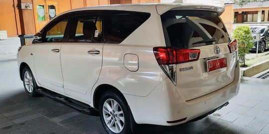 Wali Kota Solo Gibran Pilih Mobil Dinas Kijang Innova Biar Bisa Angkut Beras