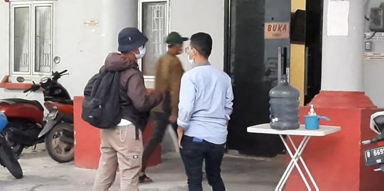 Dijadikan Lokasi Prostitusi, Hotel Milik Cynthiara Alona Disegel Satpol PP