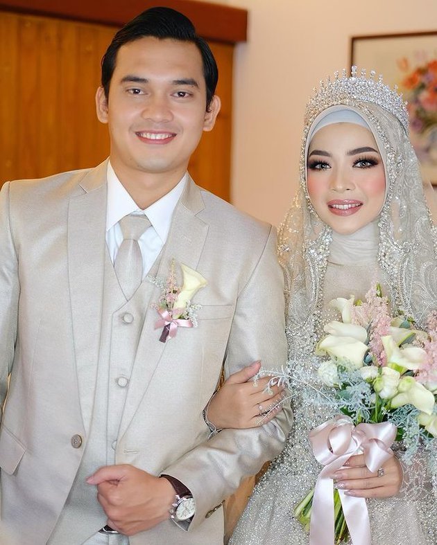 pernikahan ikbal fauzi