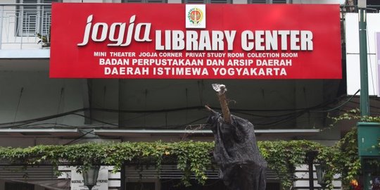 Terasing di Tengah Keramaian, Ini 4 Fakta Unik Perpustakaan Malioboro Jogja