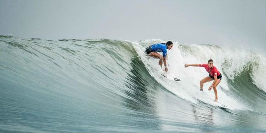 Jadi Spot Surfing Kelas Dunia, Intip Pesona Pantai Sorake di Nias Selatan