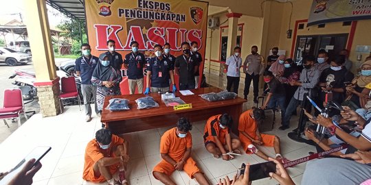 5 Pembacok Juru Parkir dan Pedagang Pasar Rau Serang Ditangkap di Lampung